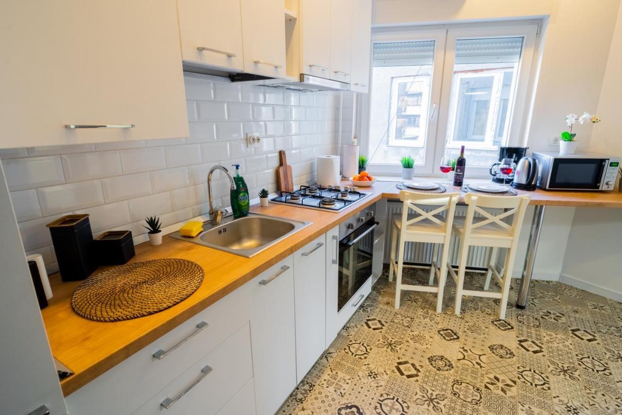 One Bedroom Flat In Bucharest'S Historic District Exteriér fotografie